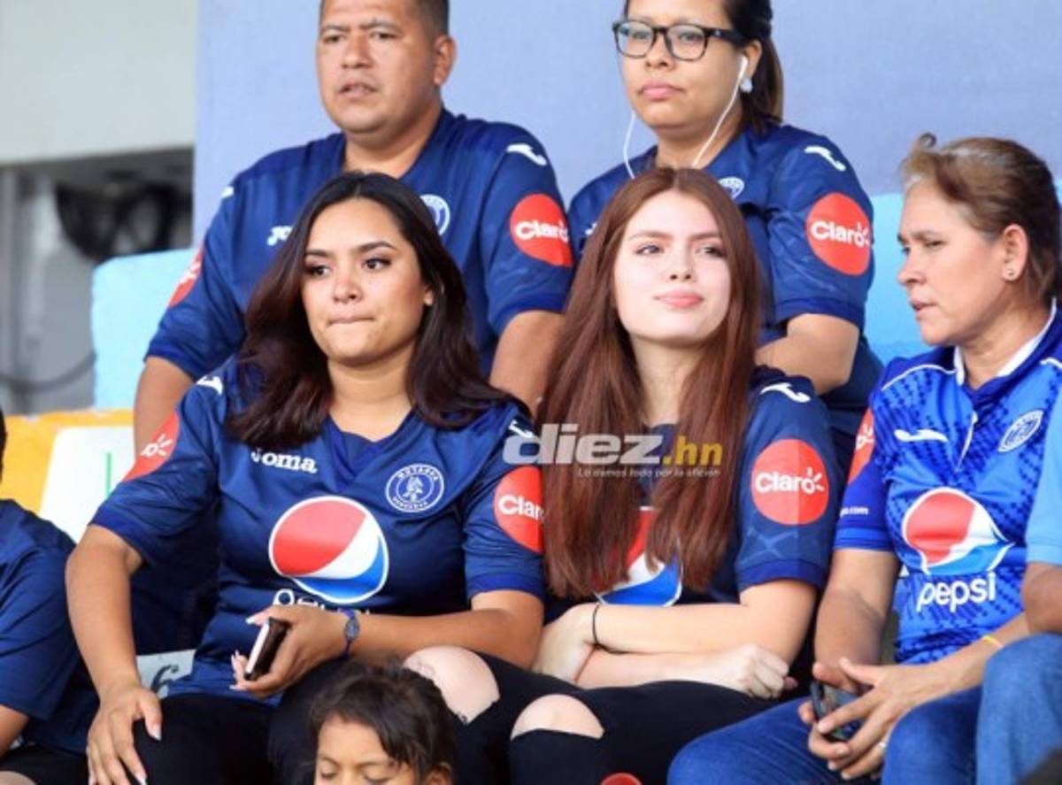 ¡Mamitas! Las linduras que adornaron la vuelta del repechaje en Honduras