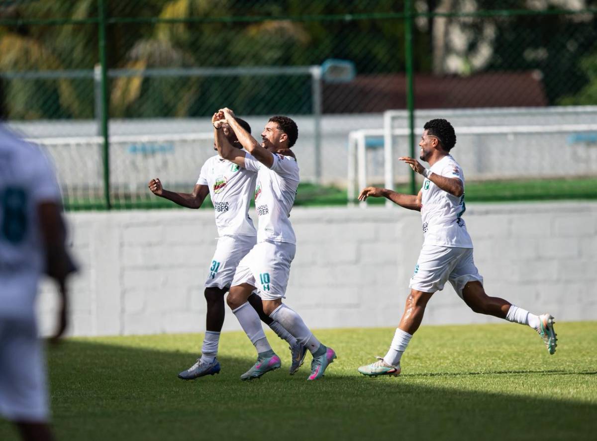 Platense domó a Marathón: la fiesta en el Excelsior, tarde soñada de 'Yio' Puerto y golazo de Wecolme