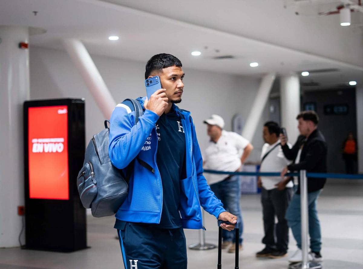 Con rostros felices: así llegaron los futbolistas de Honduras luego del amistoso; José Molina se quedó en España