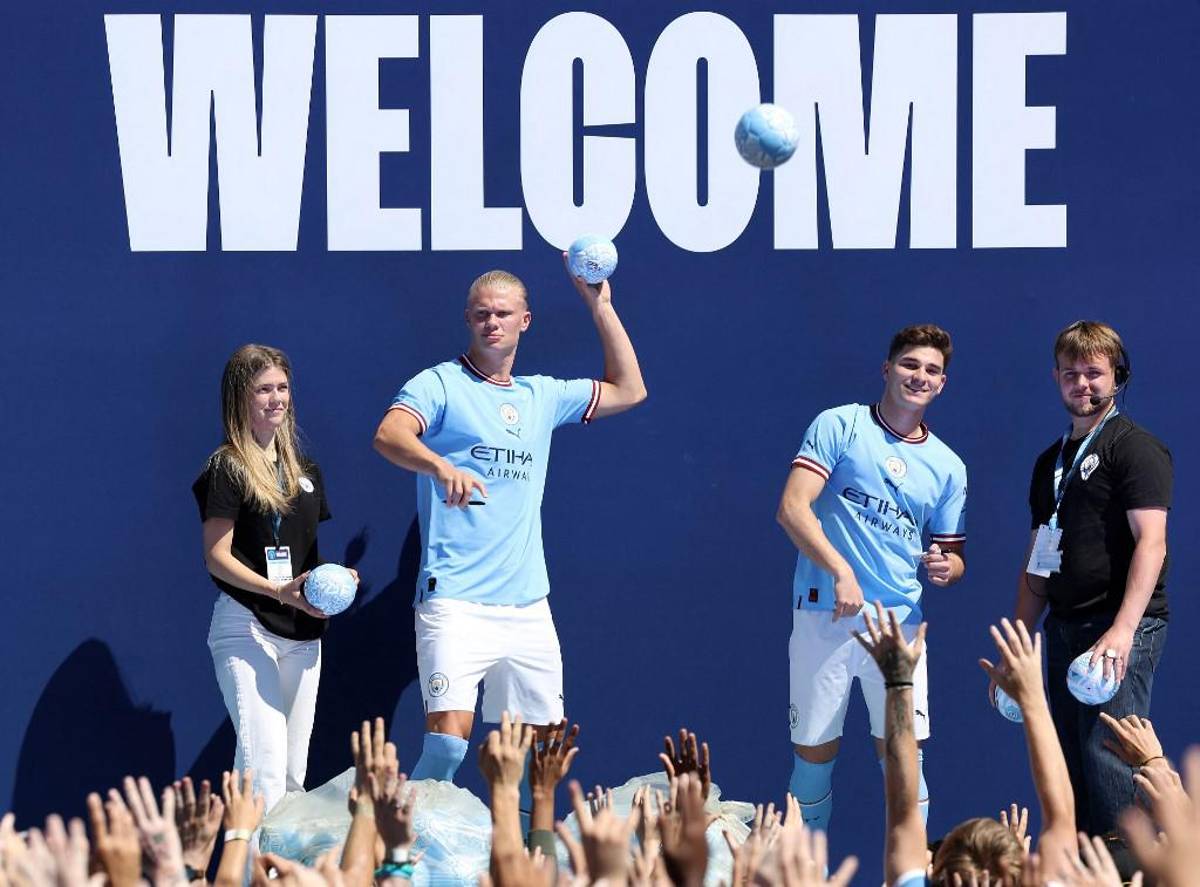 Así presentó el Manchester City a sus flamantes fichajes: la provocación de Haaland y el dorsal de Julián Álvarez