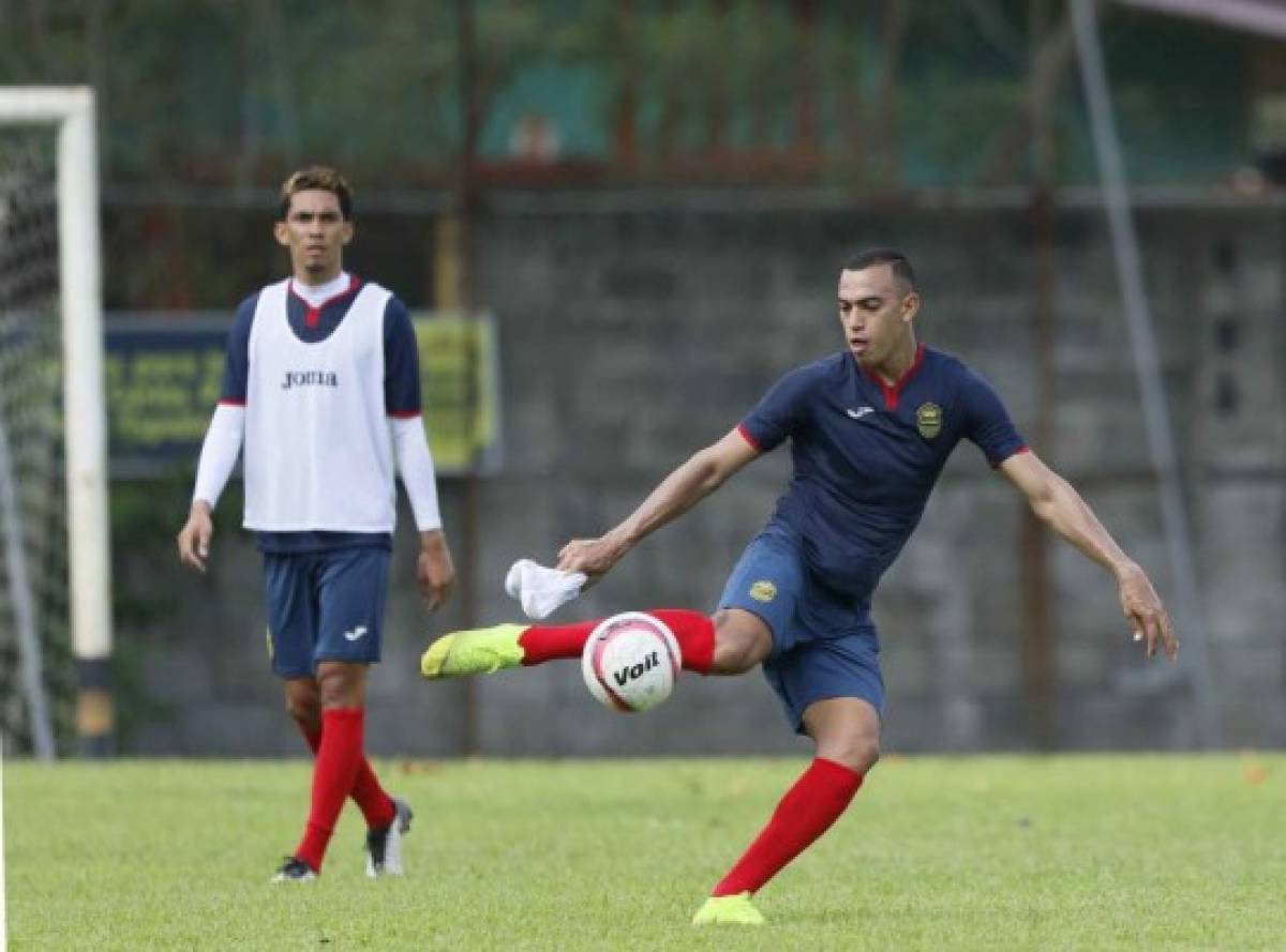 La gran lista de jugadores que se quedaron sin contrato en el fútbol hondureño