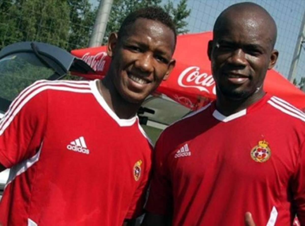 Estos son los hondureños que han compartido club en el extranjero