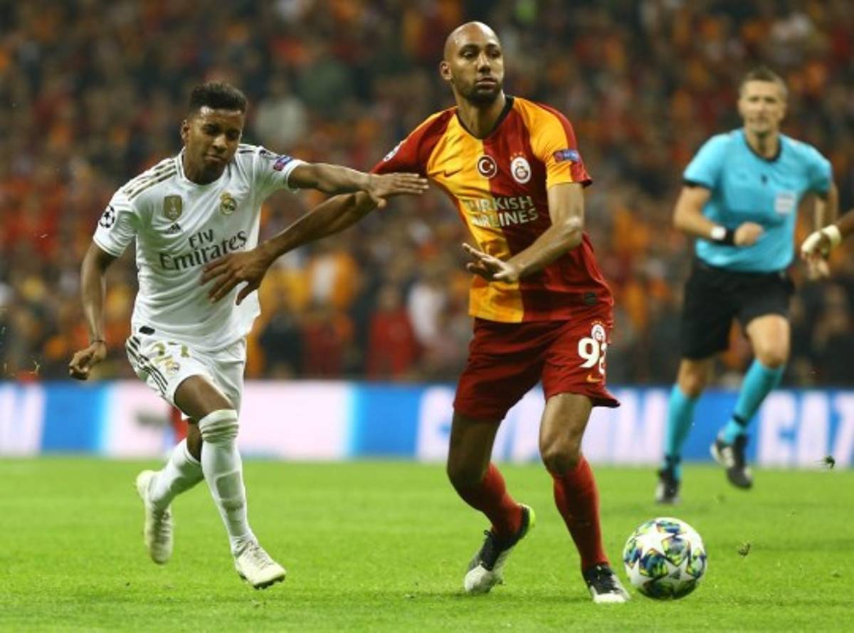 Keylor Navas con récord en el PSG, la 'voladora' de Cristiano y el show de Courtois en la Champions   