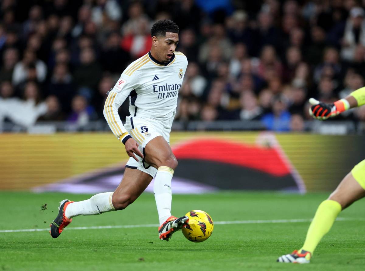 Ancelotti sorprende y acaba con las dudas: ¡el 11 titular que Real Madrid usará ante el City en la Champions League!