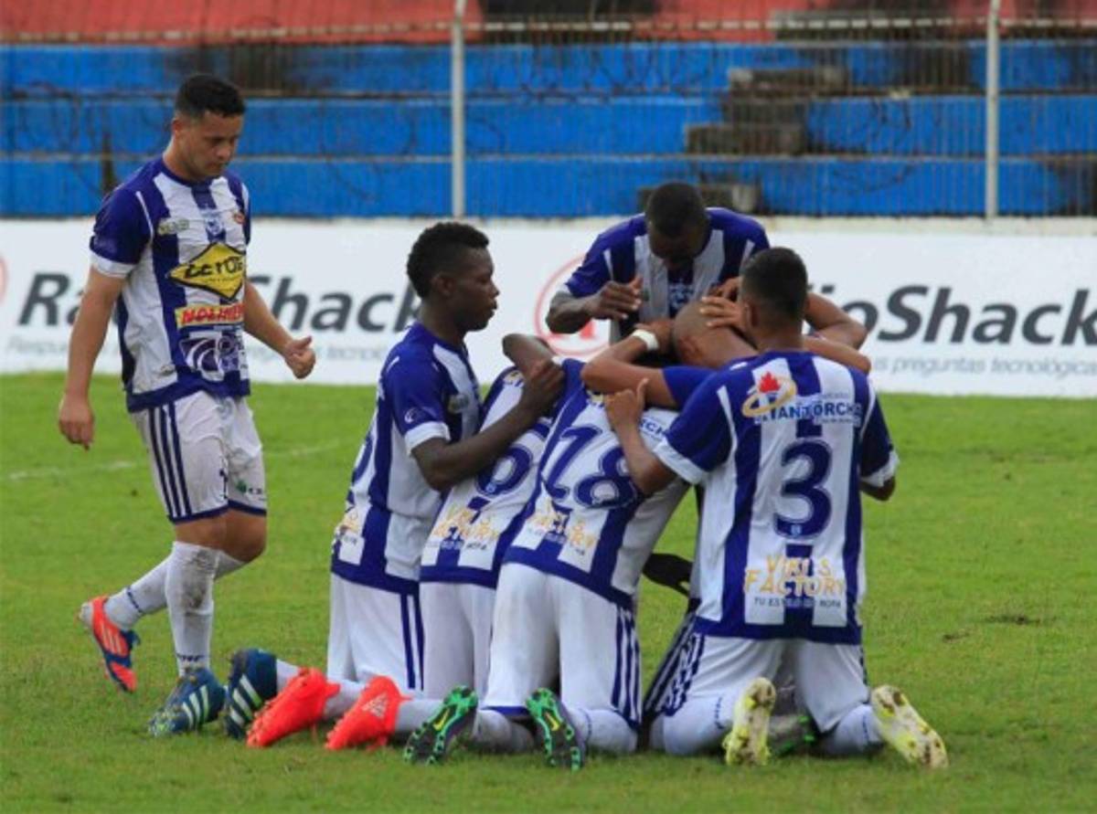 Victoria se sube nuevamente al liderato en la Liga de Ascenso