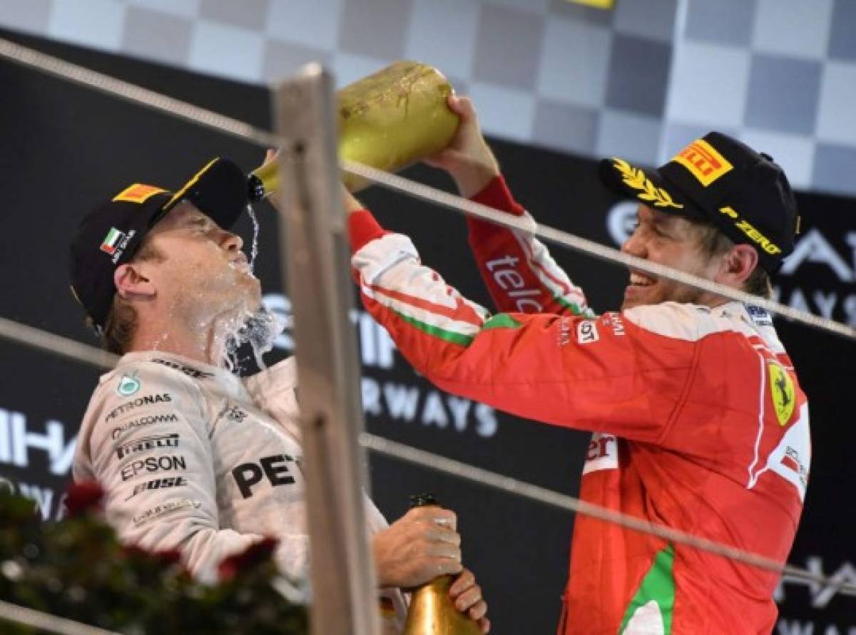 Nico Rosberg gana su primer título de Fórmula Uno