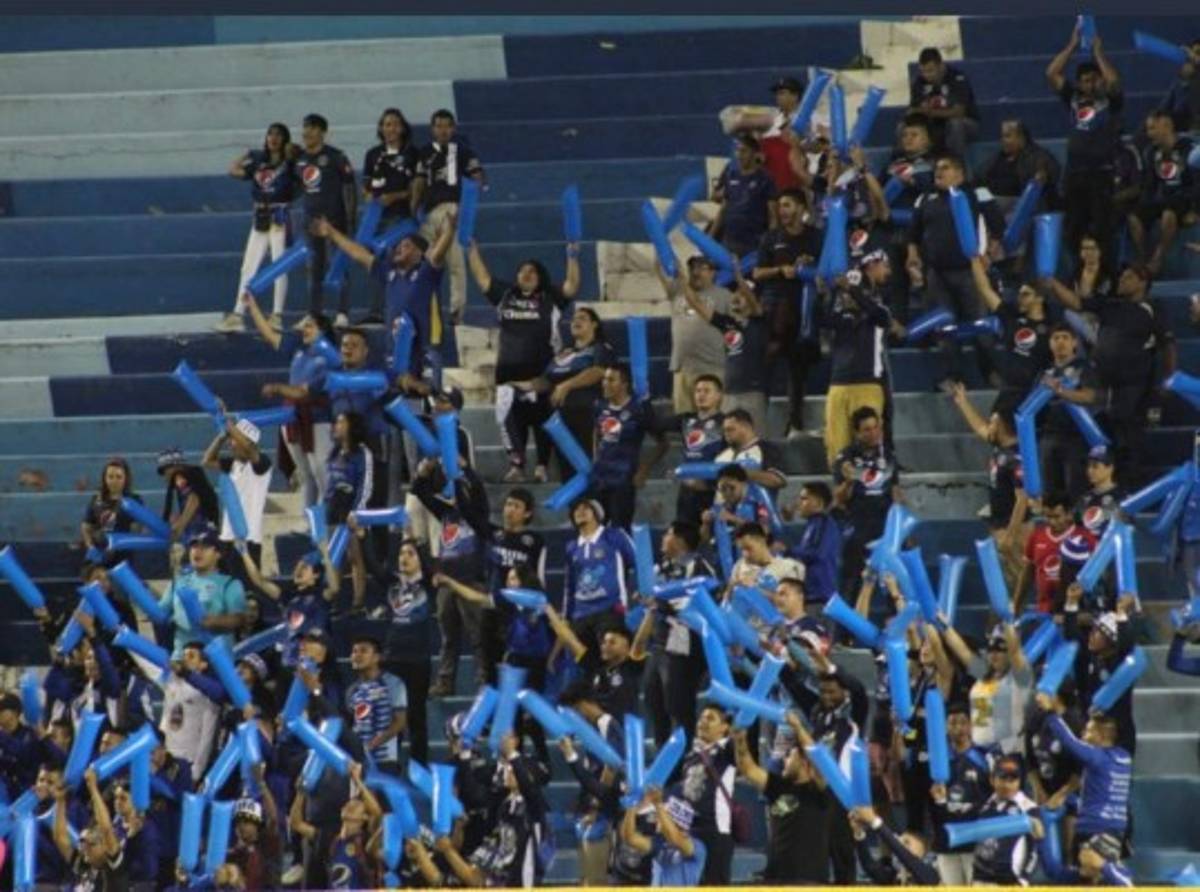 FOTOS: Invasión motagüense en El Salvador, Patón enojado y el show de Benguché