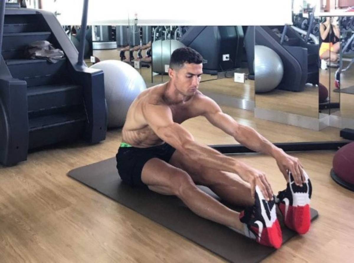 ¡Hasta sus hijos la siguen! La estricta dieta de Cristiano Ronaldo para convertirse en el mejor del siglo