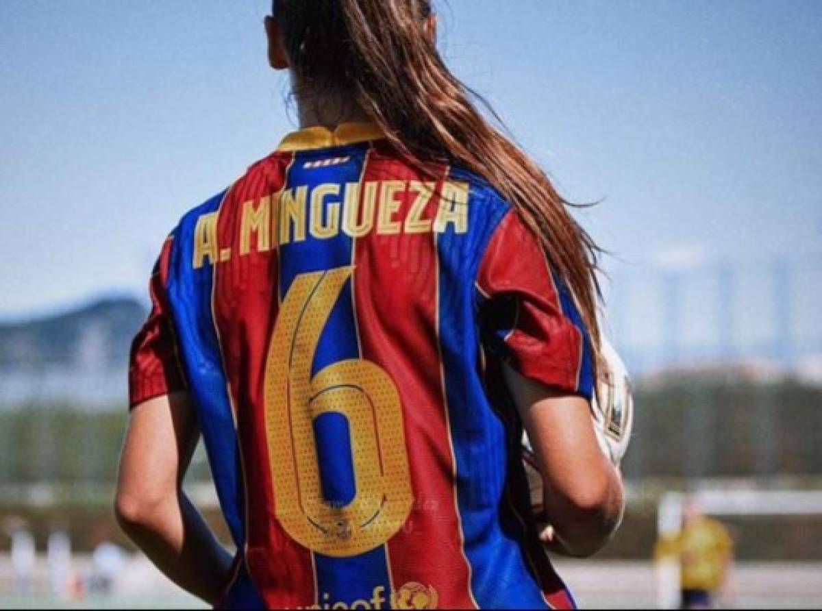 Así es Ari, la bella hermana de un crack del Barcelona que hizo su debut con el 'Barça femenino'