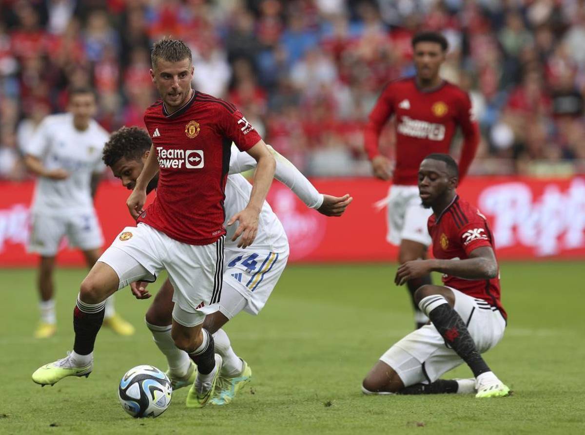 Sorpresa con el Balón de Oro y el que recibe 25 millones: los desorbitados salarios que paga la Premier League