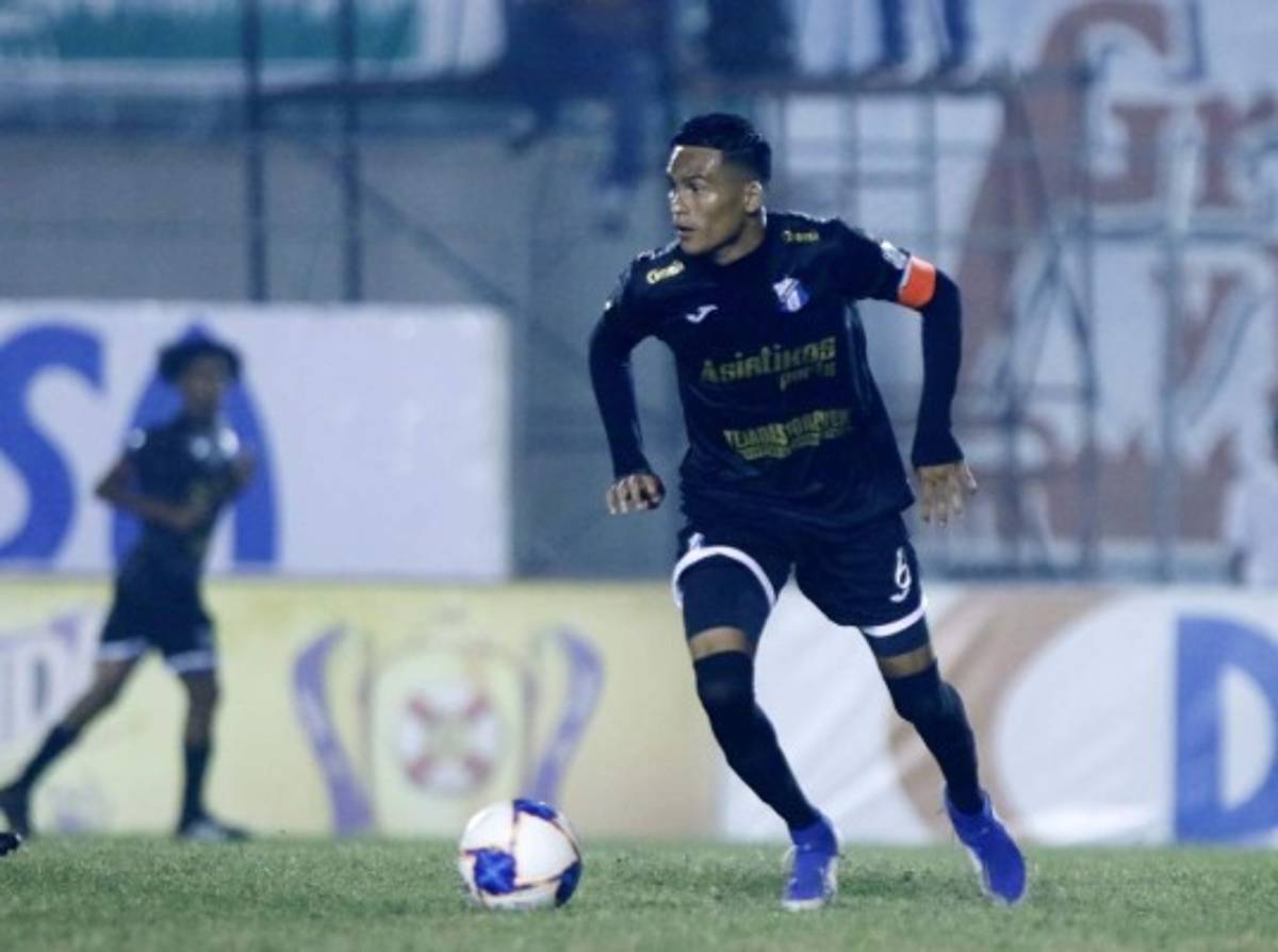 Reestructuración y a olvidarse del descenso: El 11 titular que se perfila en el Honduras Progreso