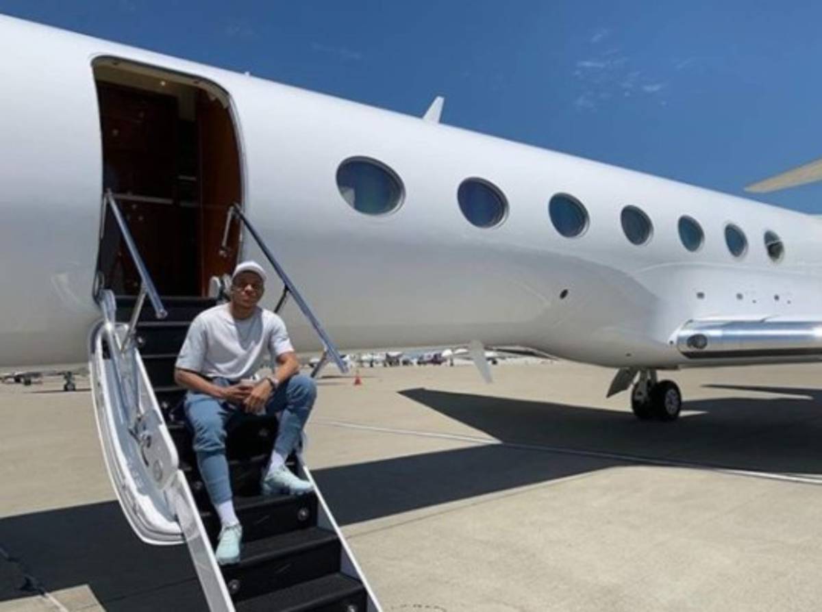 Mbappé, el chico de 21 años que lleva una vida millonaria: Su patrimonio, tiene chofer y su novia