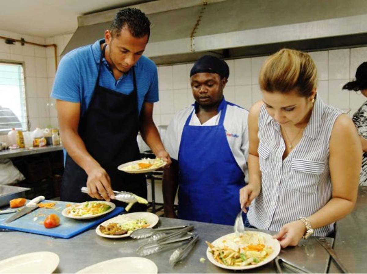 Rafael Zúniga, de brillar en el arco de Marathón a atreverse a ser cocinero profesional