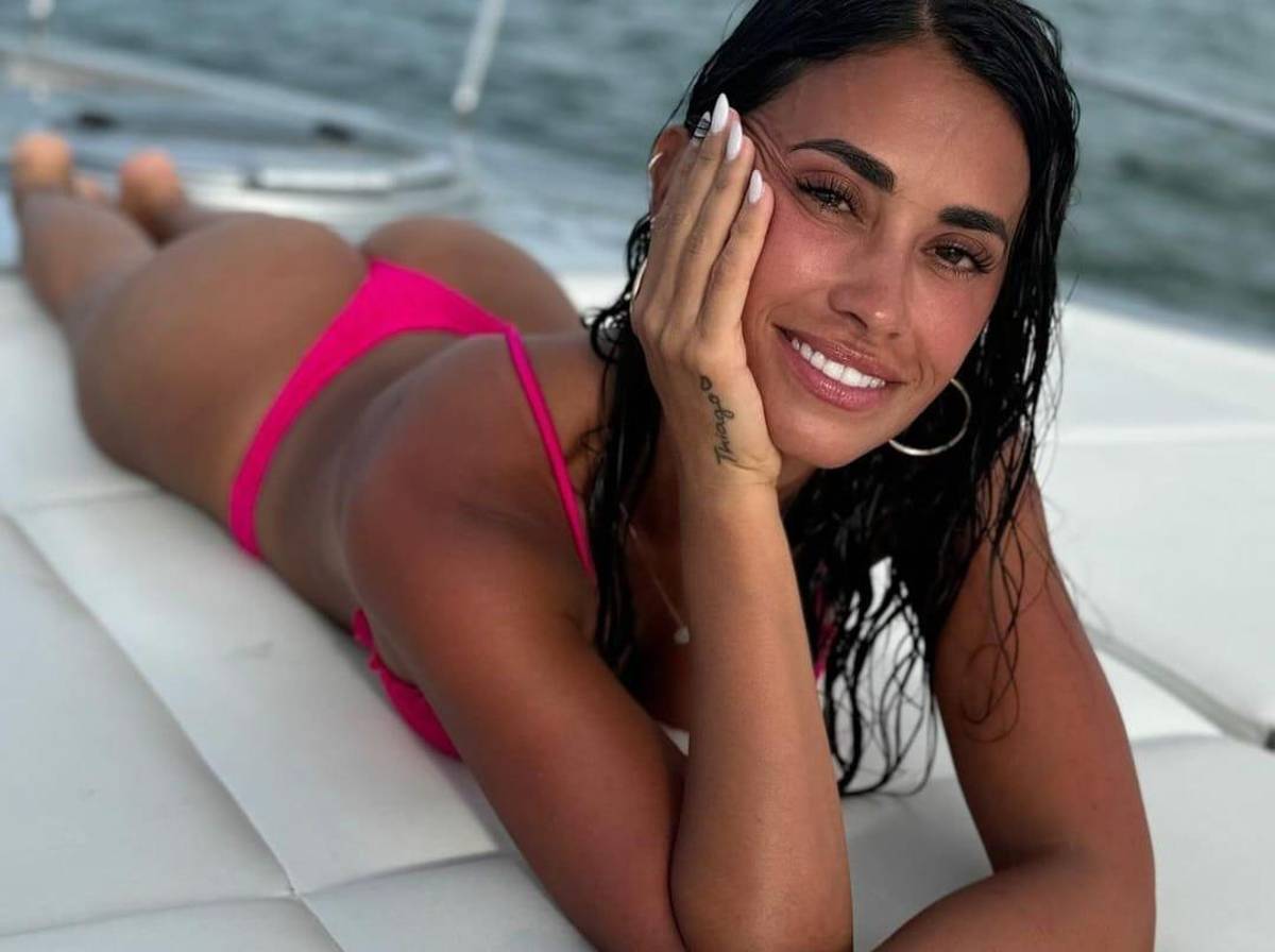 Antonela Roccuzzo enciende las redes con sus vacaciones junto Messi al ritmo de cantante hondureño