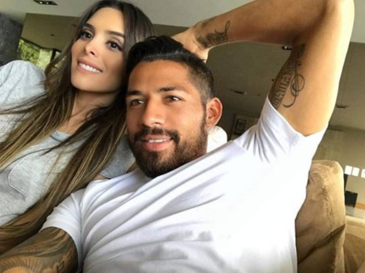 Ella es Lluvia Carrillo, la bella novia de jugador del Tigres de México