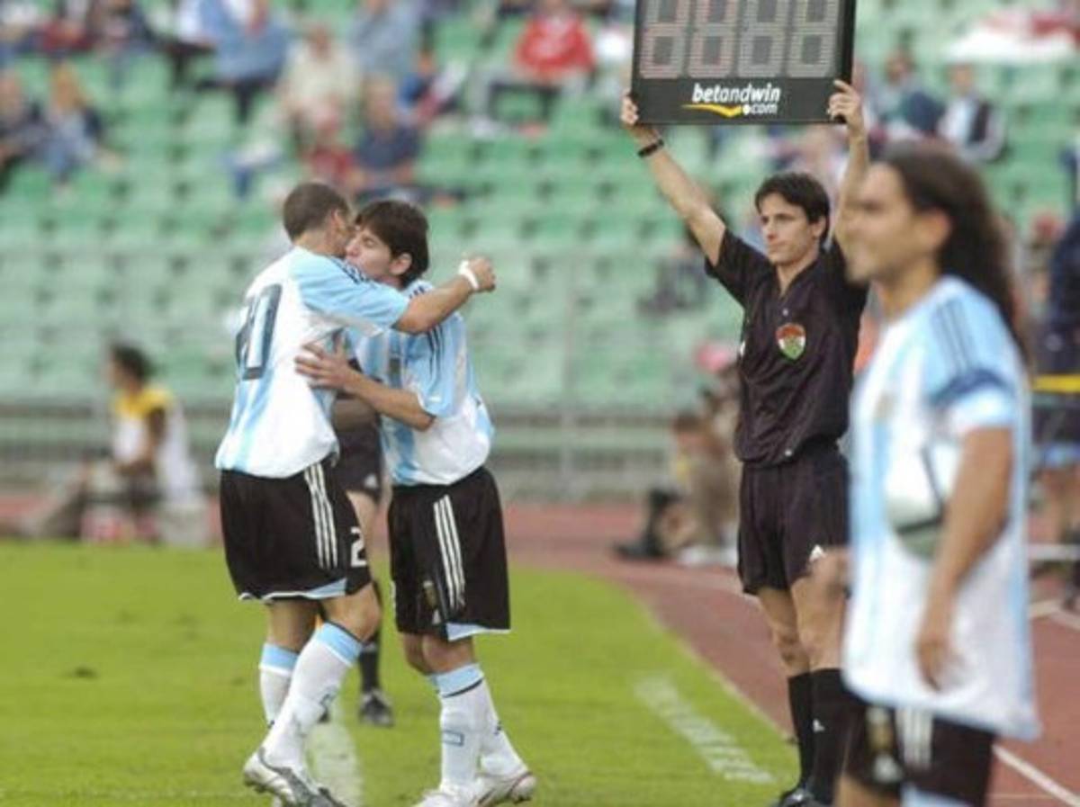 Las fotografías de Lionel Messi en su debut con Argentina ante Hungría