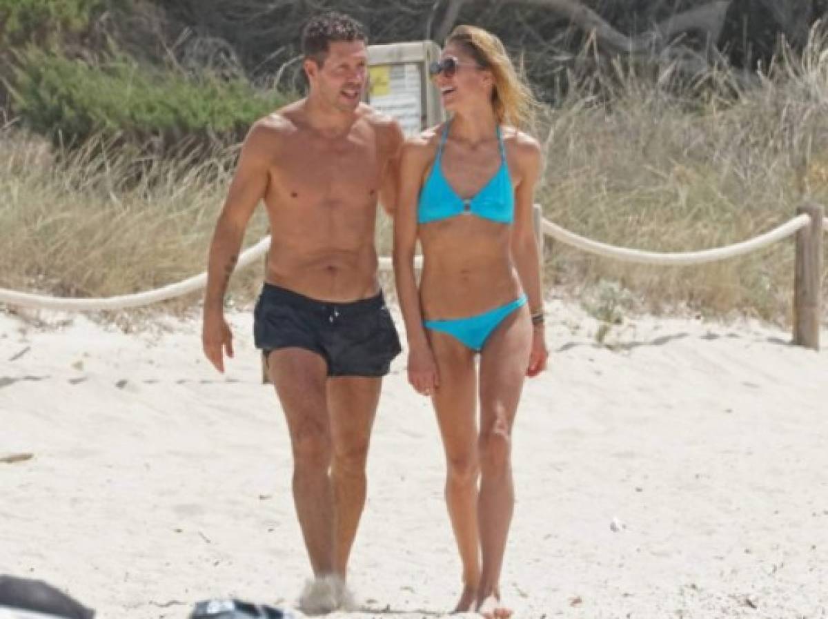 La esposa de Diego Simeone luce su cuerpazo en sus vacaciones en Formentera