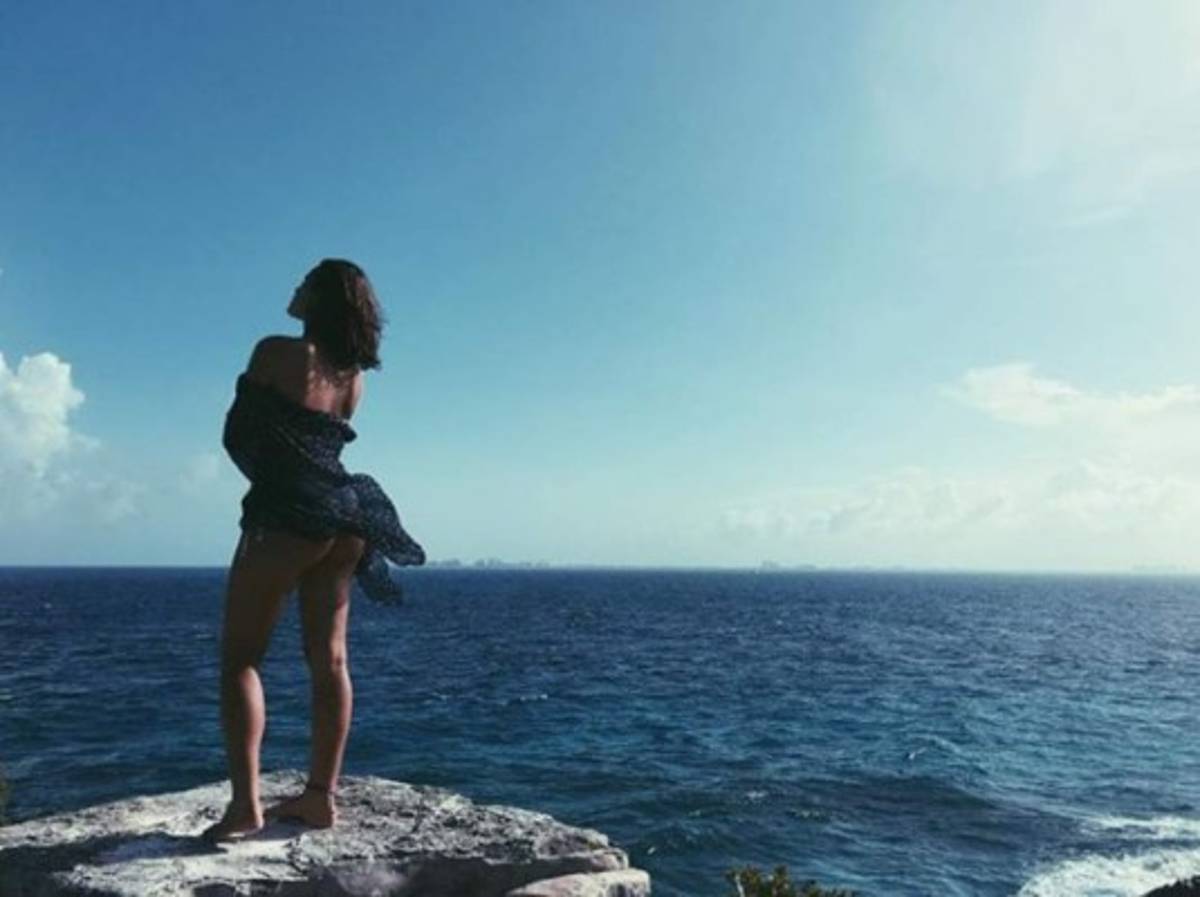 ¡Otro desnudo! Las mejores 15 fotos de Bruna Marquezine en Instagram, la novia de Neymar