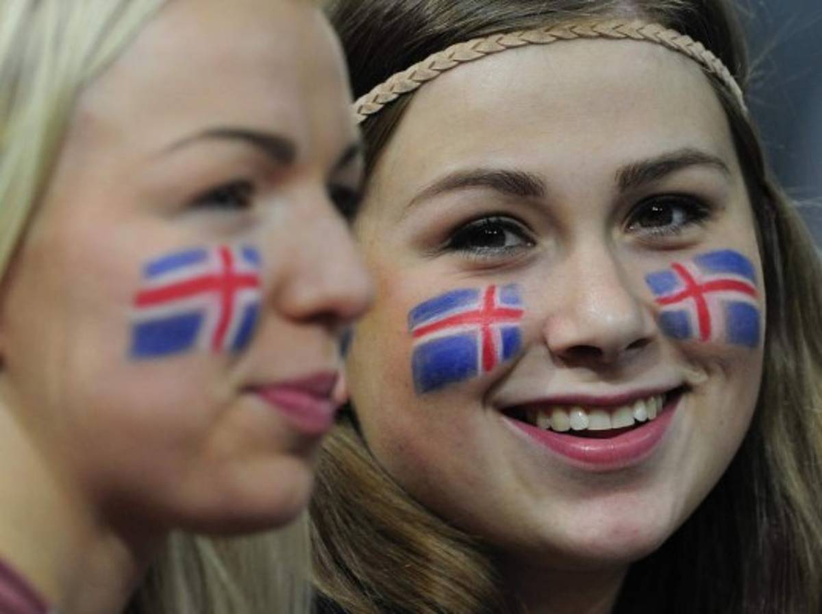 ¡Hermosas debutantes! Islandesas llenarán de belleza los estadios de Rusia