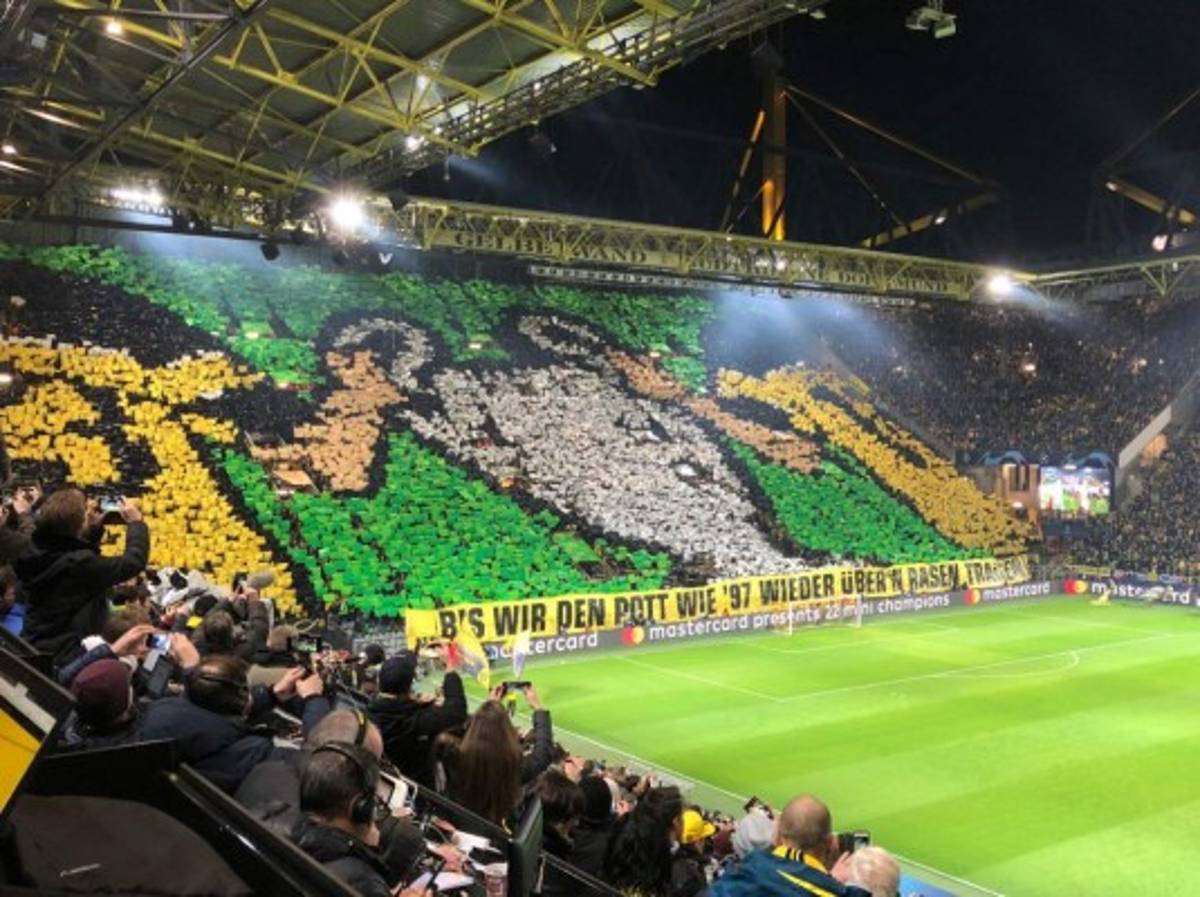 NO SE VIO EN TV: El desconsuelo de los futbolistas del Real Madrid y el jugador del Barcelona en el Bernabéu