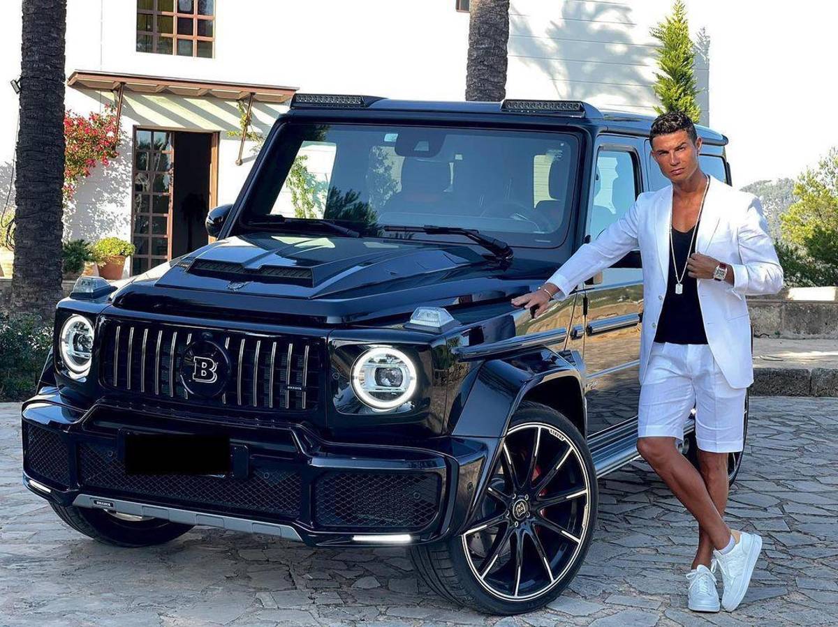 ¡Muestran el garaje completo! Así es la impresionante colección de autos de Cristiano Ronaldo: Los tiene todos