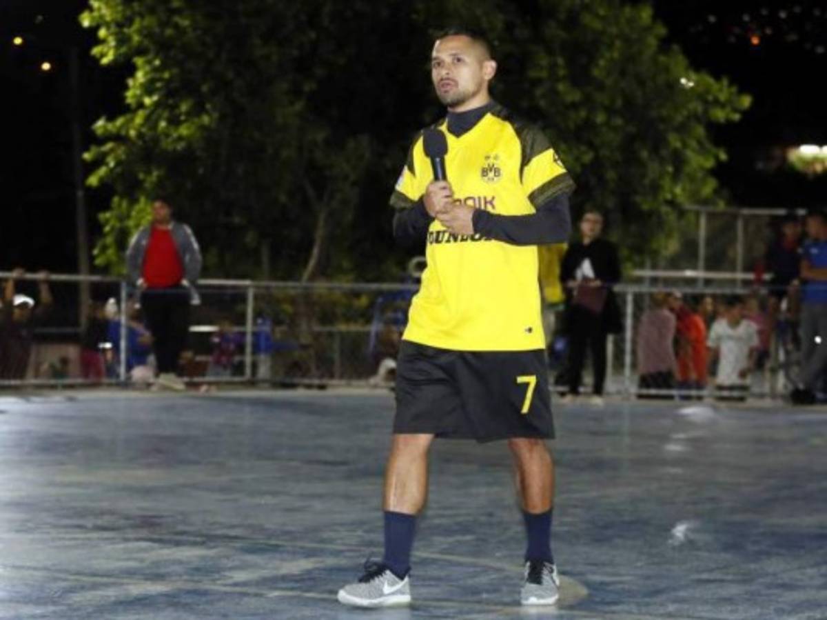 Con un nuevo fichaje en la iglesia: futbolistas hondureños que se declararon cristianos y sirven a Dios