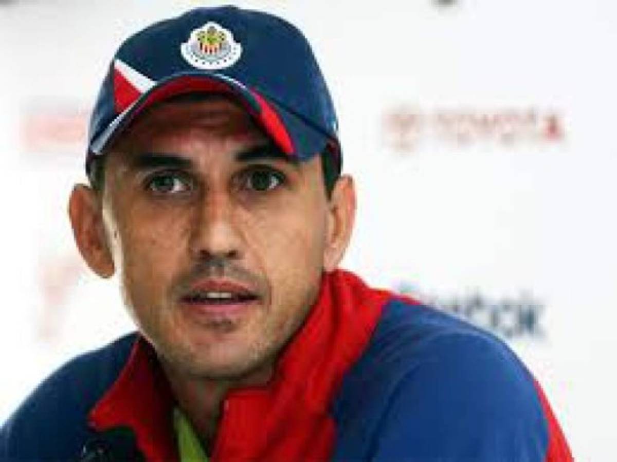 Mundialistas, interinatos y pruebas: Los 27 entrenadores que ha tenido Chivas en la era de Jorge Vergara