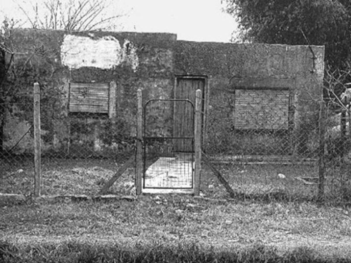 Así luce ahora la primera casa donde creció Maradona; vivir en el barrio era una actividad de alto riesgo