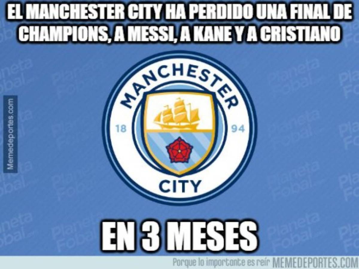 Cristiano Ronaldo fichó por el Manchester United y los memes destruyen al City, Cavani y Messi