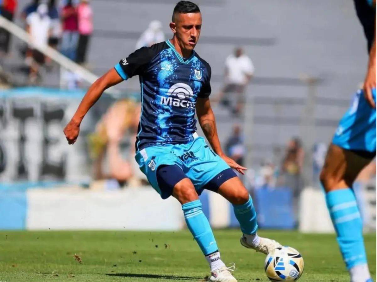 Futbolista puso en peligro un vuelo avión completo con una sola palabra y el castigo que afronta