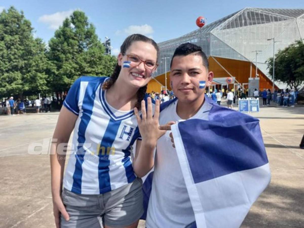 Honduras está bien arropado ante Panamá; la afición y belleza hondureña presente en el BBVA Compass de Houston