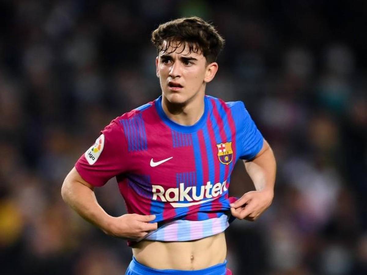 Filtraron los salarios más altos de los futbolistas del Barcelona y que tienen ‘‘reventado’’ al club; lo que cobra Umtiti sin jugar