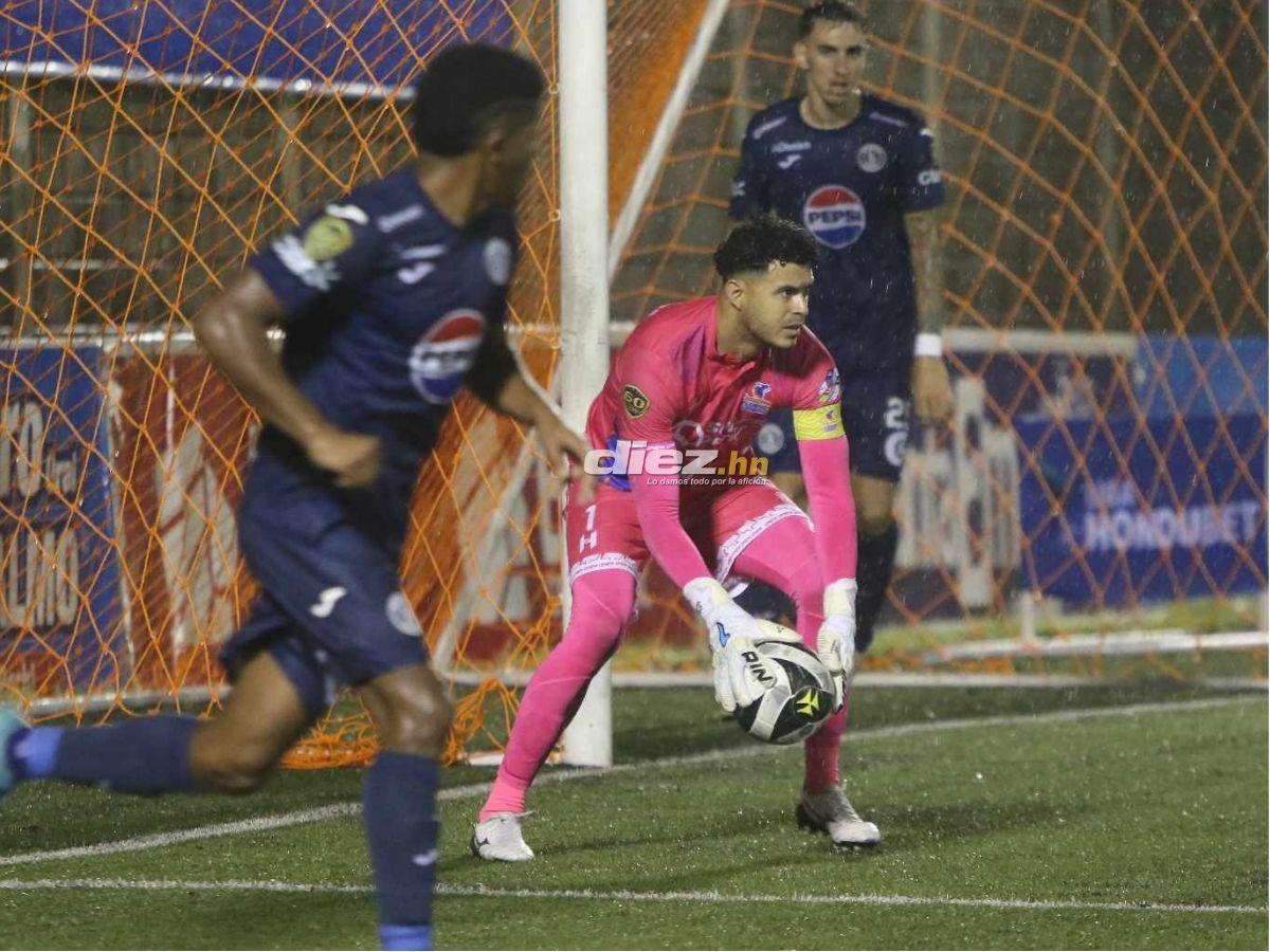 No se vio en TV: Diluvio en Choluteca, jugador de Motagua se robó el show y chicas robaron suspiros en el Emilio Williams