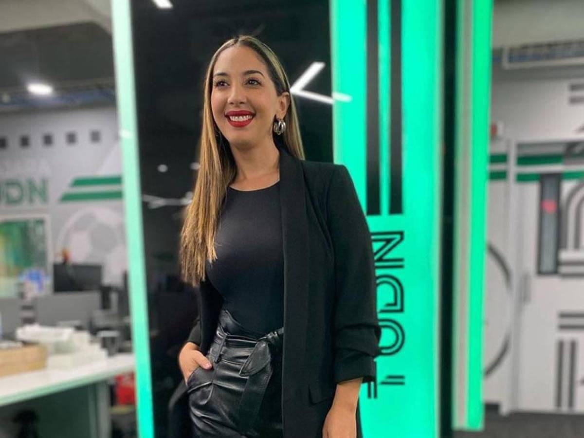 Reportera de TUDN prueba las baleadas previo al Honduras-México y esta fue su reacción