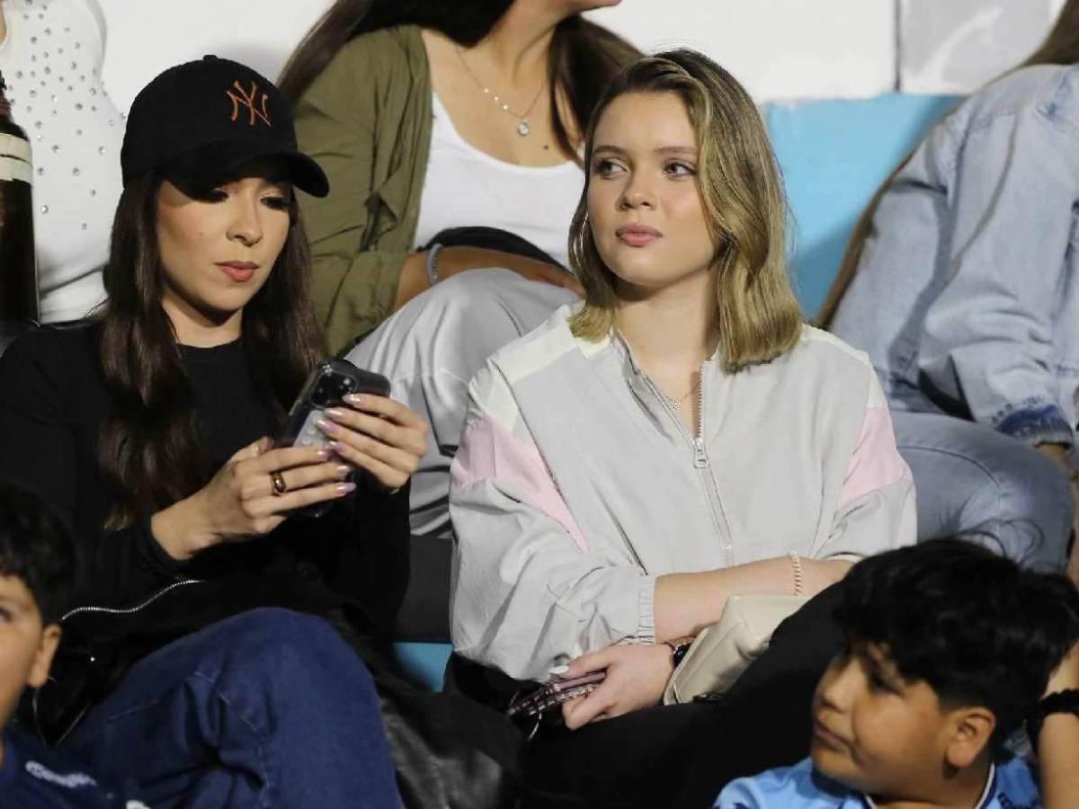 Rodrigo Auzmendi aclara todo y revela si es novio de Laura Meza y envía mensaje a Agustín: “jod* mucho”