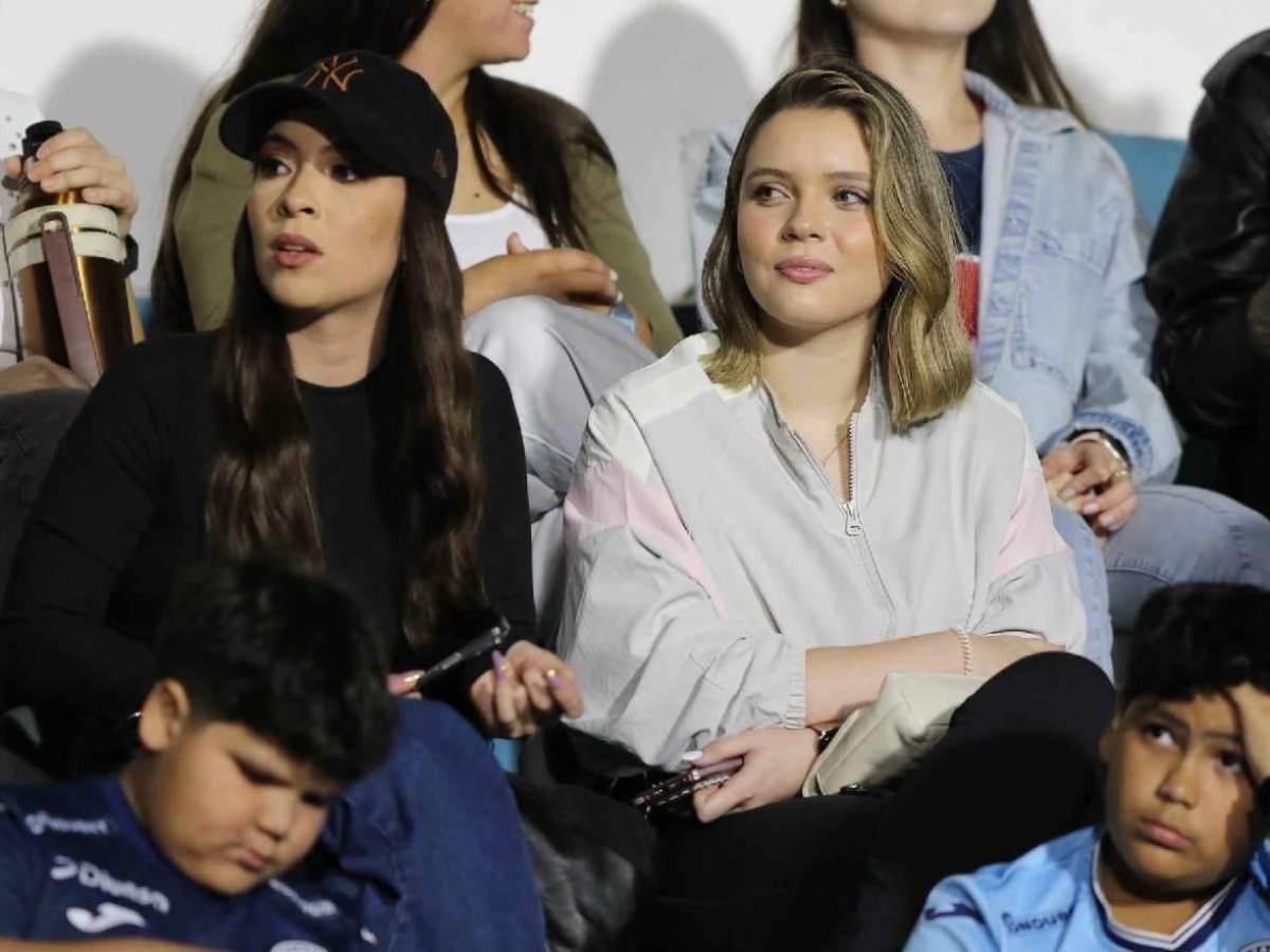 Rodrigo Auzmendi aclara todo y revela si es novio de Laura Meza y envía mensaje a Agustín: “jod* mucho”