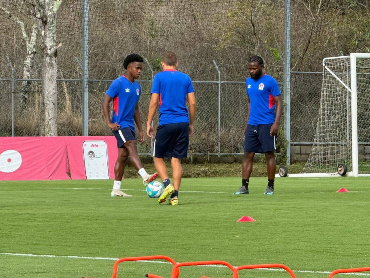 ¿Están lesionados? Los futbolistas de Olimpia que Espinel no utilizó ante UPN y no lo haría con Victoria