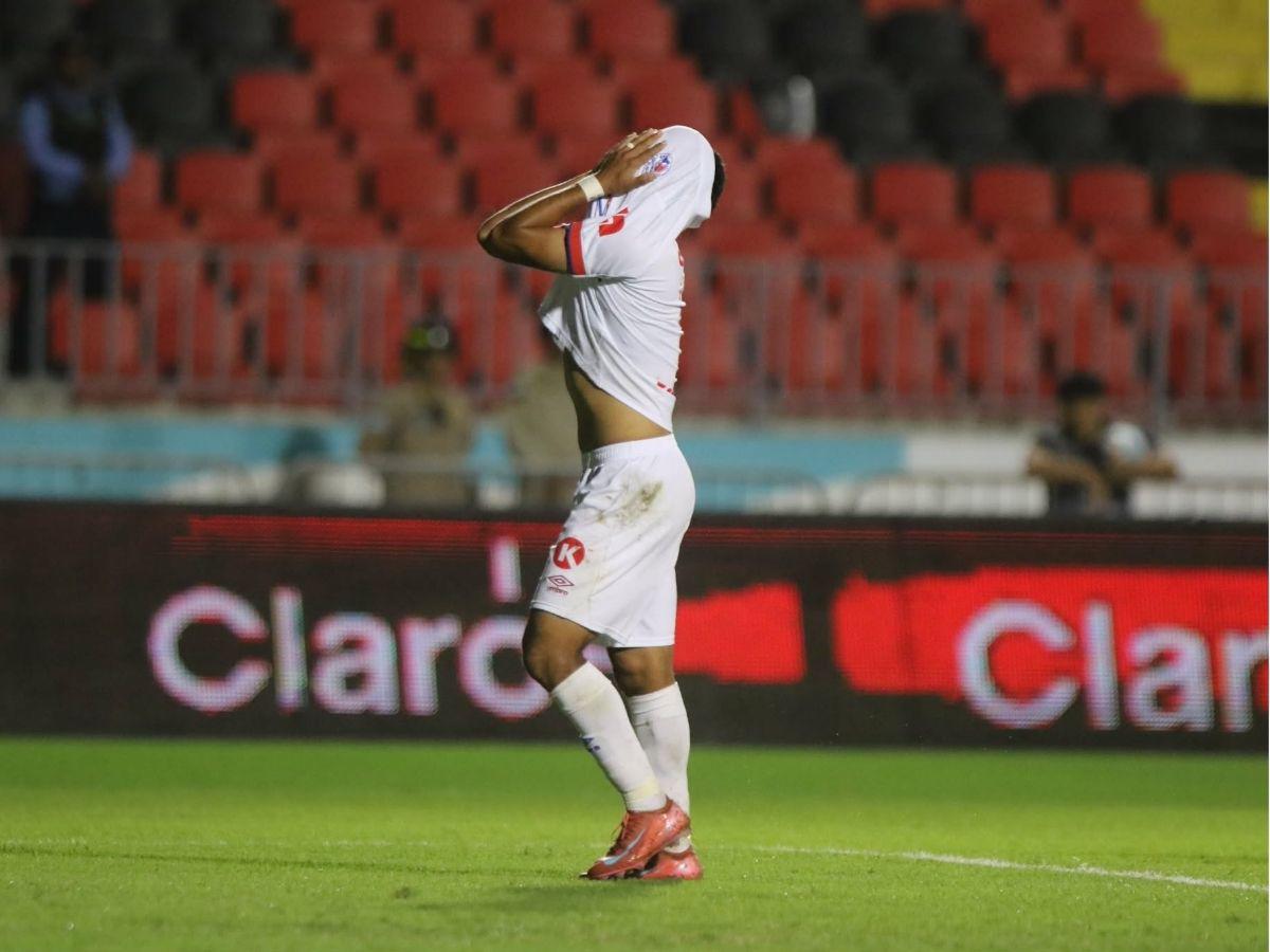 Bronca en Olimpia tras perder el clásico, dardo de Menjívar, la roja que nadie vio y la celebración del Motagua