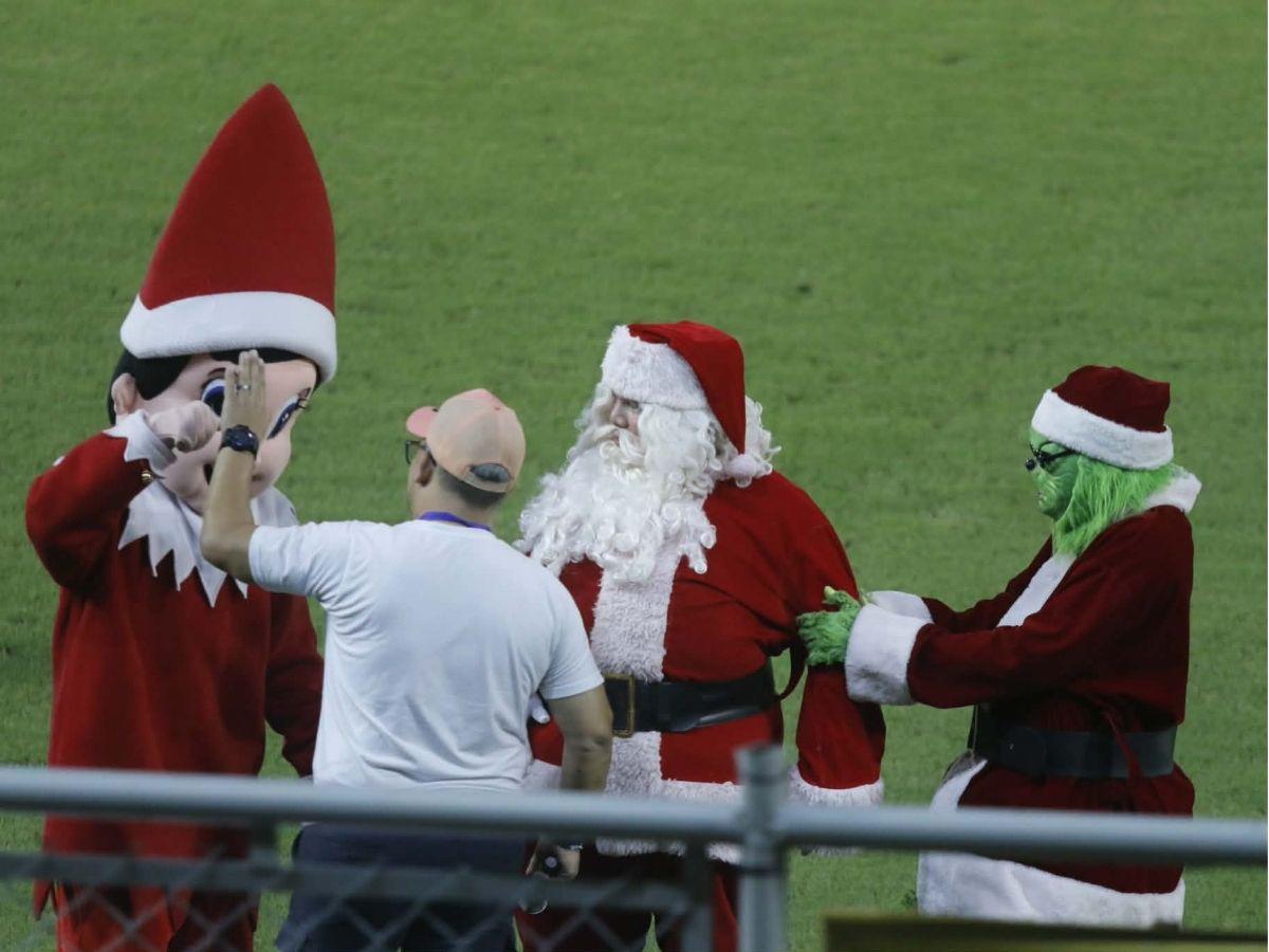 Bronca de aficionados con jugador de Real España afuera del Estadio Morazán y futbolistas aurinegros rompen en llanto