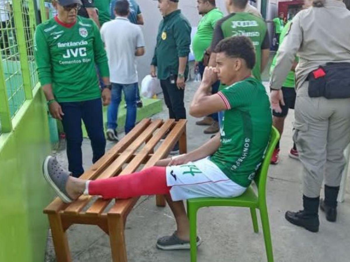 Se rompió los ligamentos cruzados en Marathón y acaricia su regreso: ¿Cuál es la realidad de Javier Arriaga?