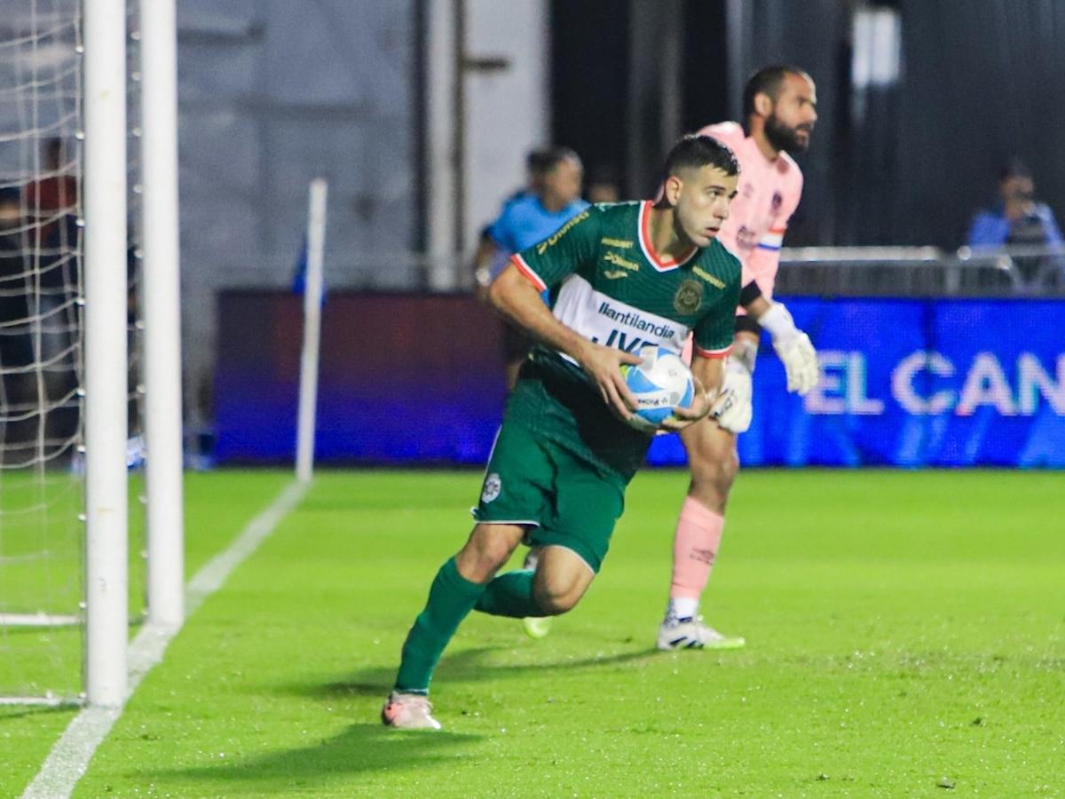 Nicolás Messiniti se ha convertido en el goleador del Marathón de San Pedro Sula.