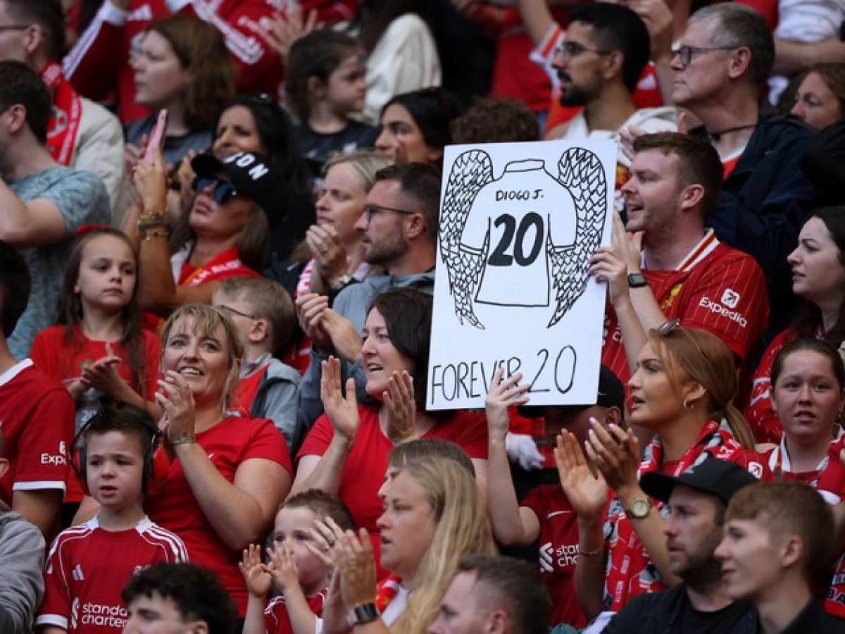 Van Dijk rompe el silencio y revela su verdad sobre la muerte de Diogo Jota un mes después: Es extraño tener que...