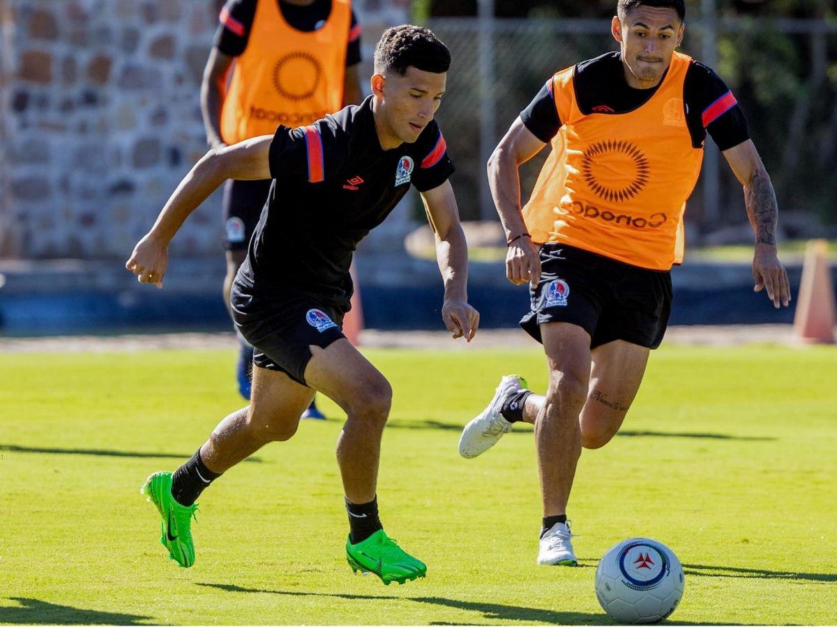 Con dos bajas: Olimpia y su emergente 11 titular para medirse al Motagua en el picante clásico capitalino
