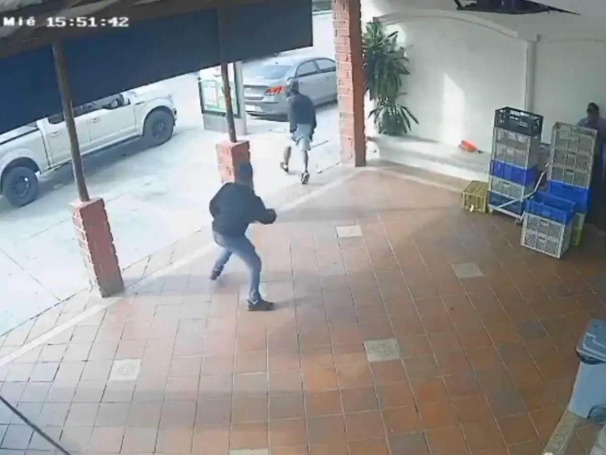 Al decubierto las duras imágenes de cómo mataron a futbolista del Barcelona SC y la identidad del implicado