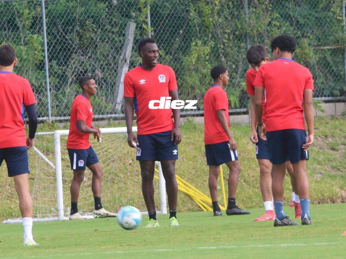 Carlos Pineda toma determinación: Olimpia afinó detalles para enfrentar al complicado Lobos UPNFM