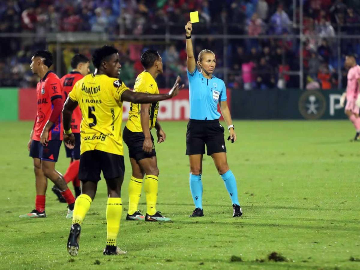 El polémico gesto por el que piden castigo a Jeaustin Campos, bronca de Real España en Guatemala y la decepción