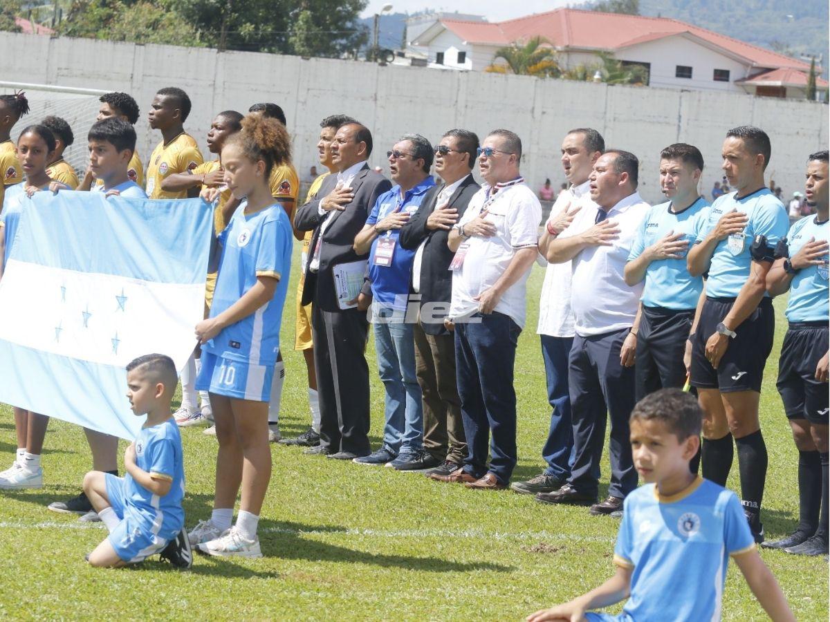¿Quién es la bella fotógrafa? Amargura del Independiente, llenazo en Siguatepeque, las 'creídas' y fiesta en el Choloma