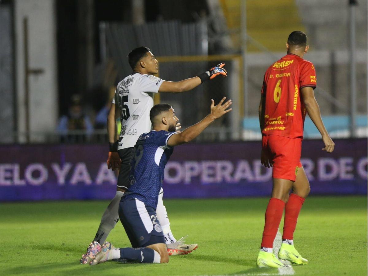 ¡Bailada al Motagua! Las imágenes de la humillante derrota del Ciclón ante Real España en el Nacional