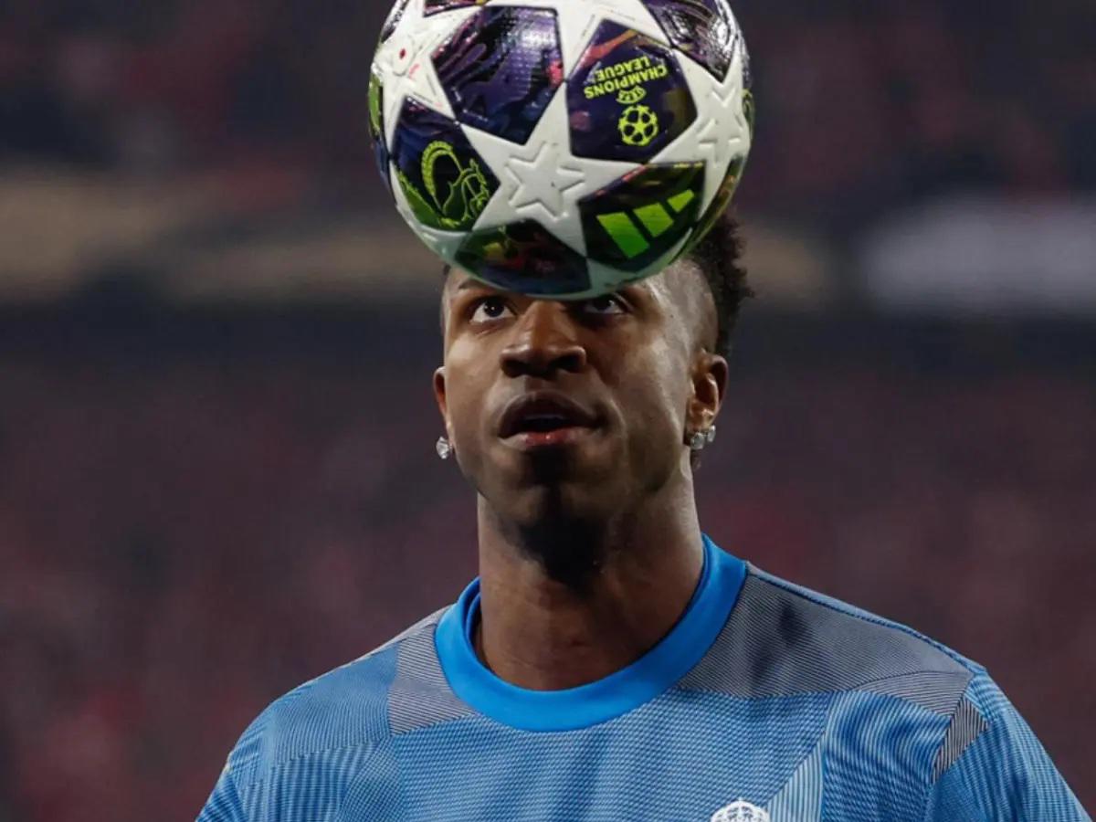 Vinicius se olvida del Real Madrid y ficharía por el rival más odiado tras ser maltratado por la afición