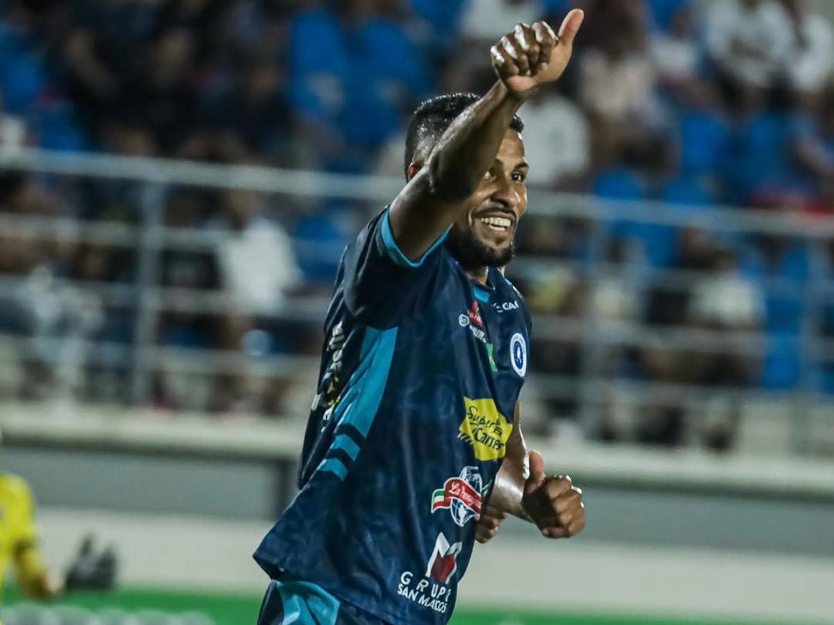 Solo uno supera a Eddie Hernández en el área: la tabla de máximos goleadores en las ligas de Centroamérica